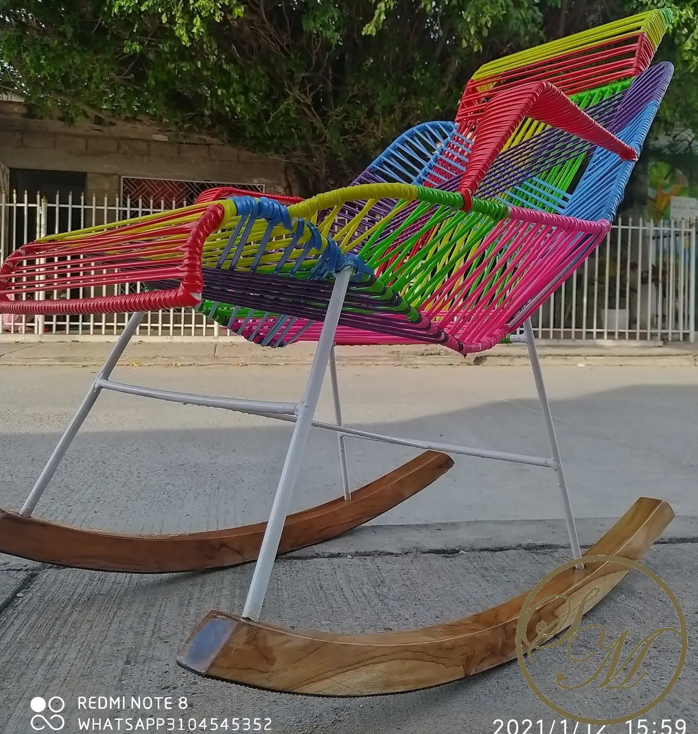 Imagen de silla mecedora número 08 del álbum